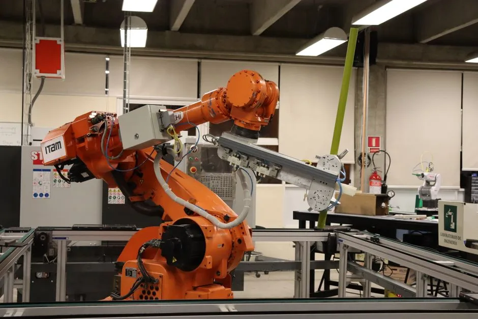 Enjambres sin timonel: Cómo los robots autónomos de la NASA están sentando las bases de la industria pesada del futuro